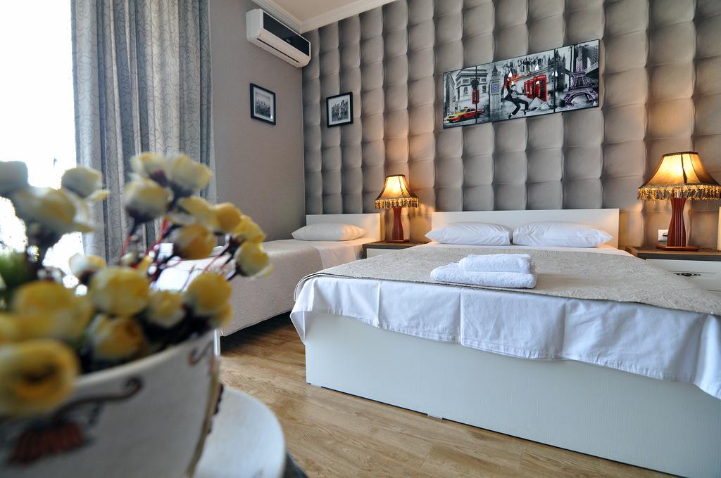 Flamingo Group Hotel Tbilisi Zimmer foto