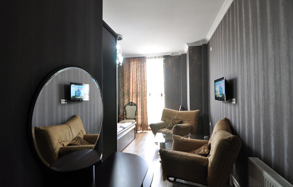 Flamingo Group Hotel Tbilisi Zimmer foto