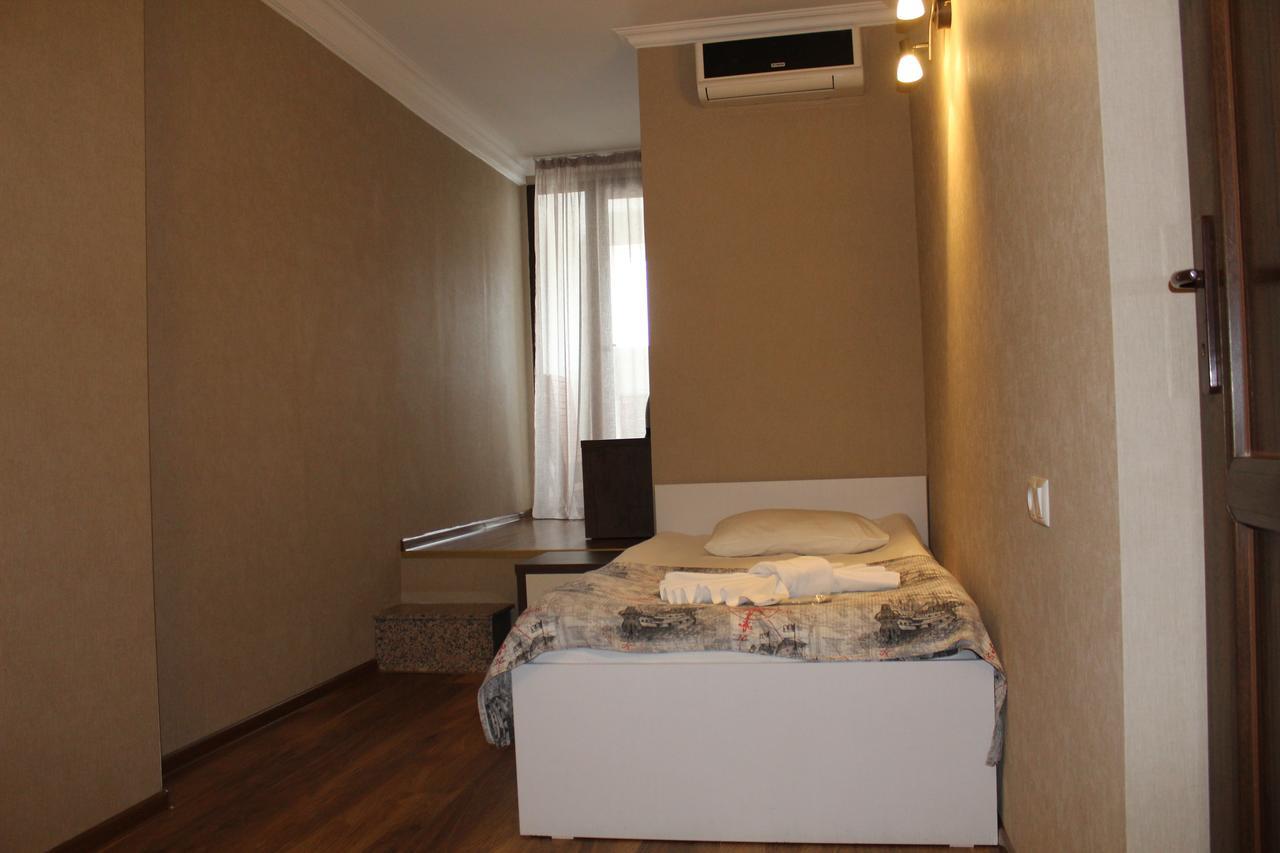 Flamingo Group Hotel Tbilisi Zimmer foto